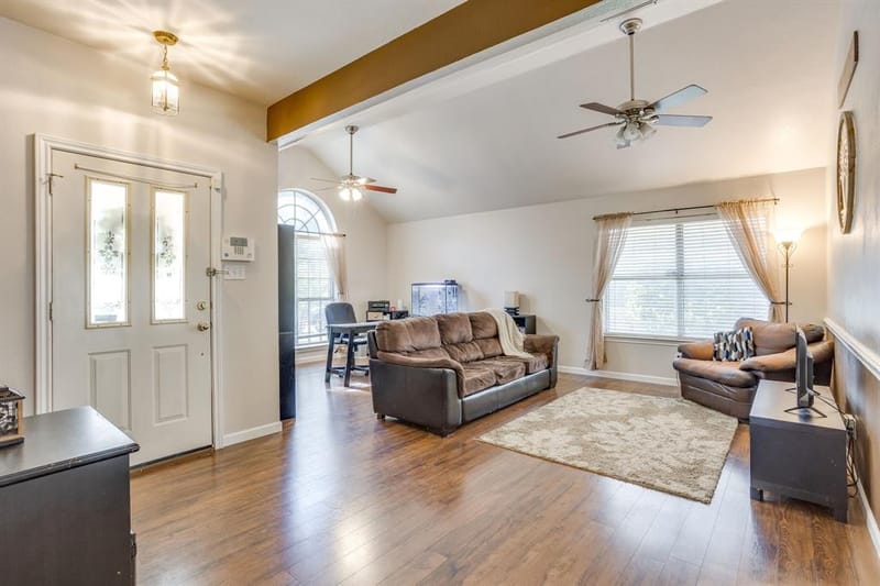 1032 Roundrock Drive, Saginaw TX 76179 - Photo 6