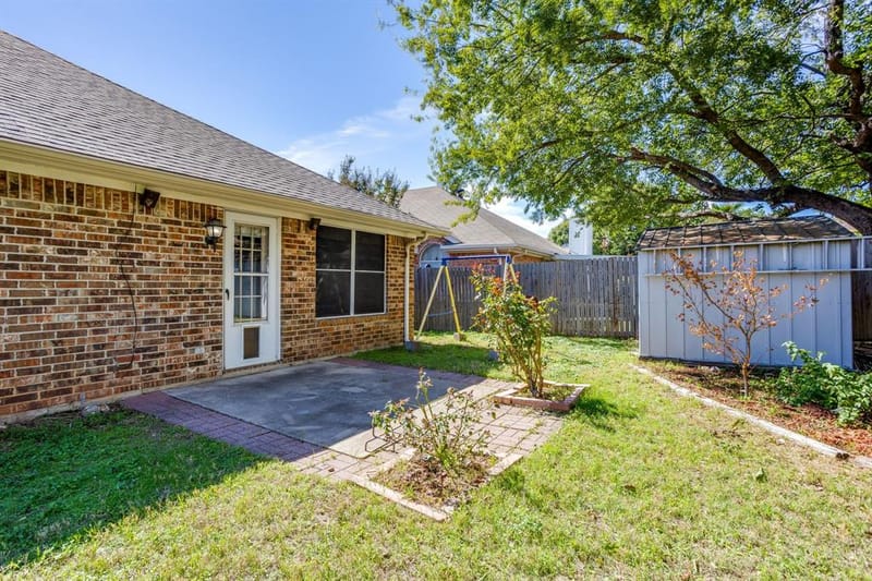 1032 Roundrock Drive, Saginaw TX 76179 - Photo 24