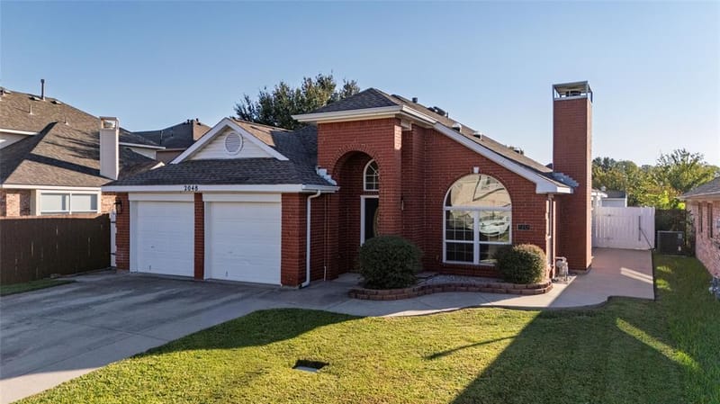 2048 Bay View Drive, Irving TX 75060