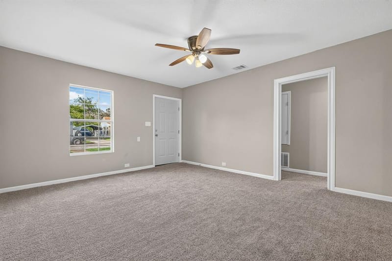 1010 SE 20th Street, Mineral Wells TX 76067 - Photo 8