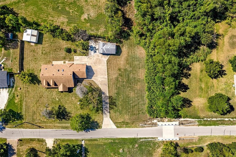 712 Beard Avenue, Robinson TX 76706 - Photo 37