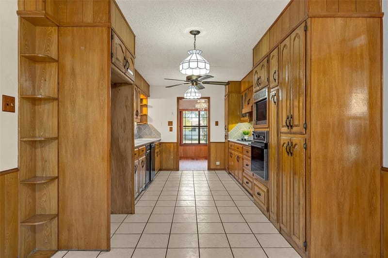 712 Beard Avenue, Robinson TX 76706 - Photo 11