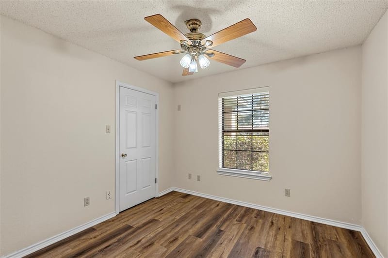 712 Beard Avenue, Robinson TX 76706 - Photo 19