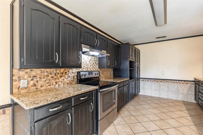 900 Stonelake Drive, Cleburne TX 76033 - Photo 10