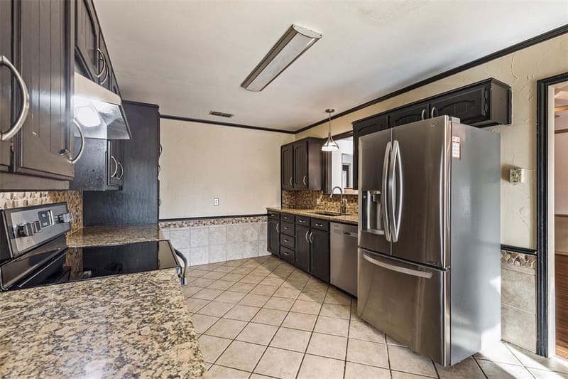 900 Stonelake Drive, Cleburne TX 76033 - Photo 8
