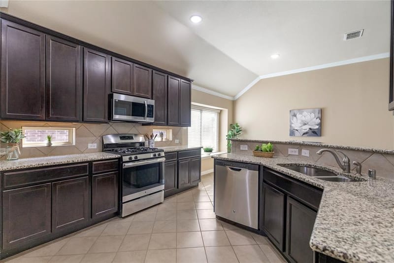 14613 Gilley Lane, Fort Worth TX 76052 - Photo 7