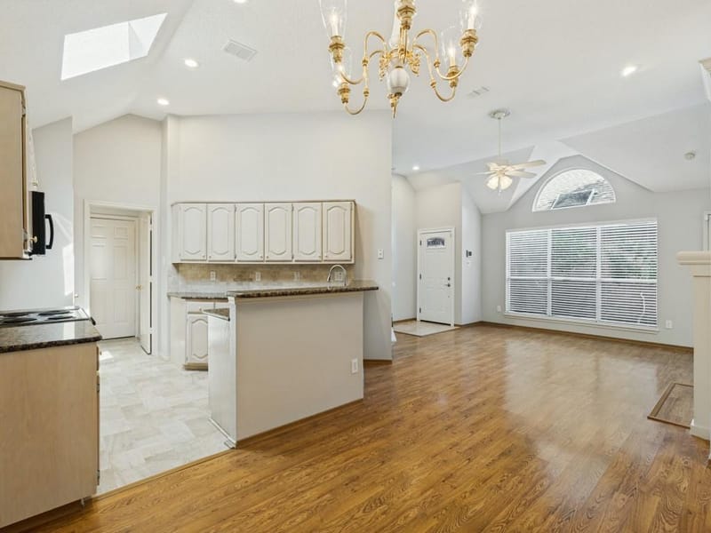 2206 Jasmine Lane, Garland TX 75044 - Photo 4