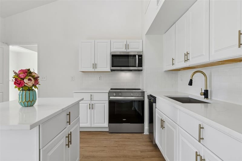 4232 Caldwell Avenue, The Colony TX 75056 - Photo 4
