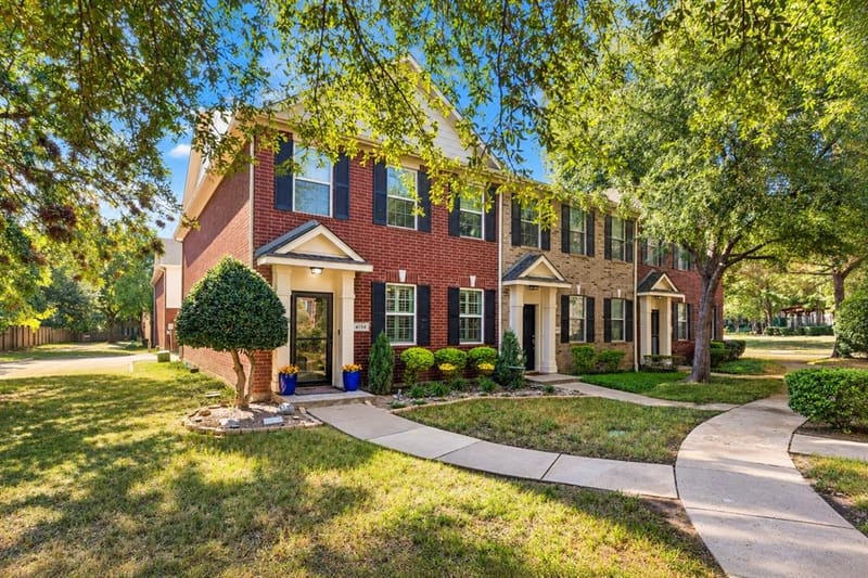4136 Kyndra Circle, Richardson TX 75082 - Photo 2