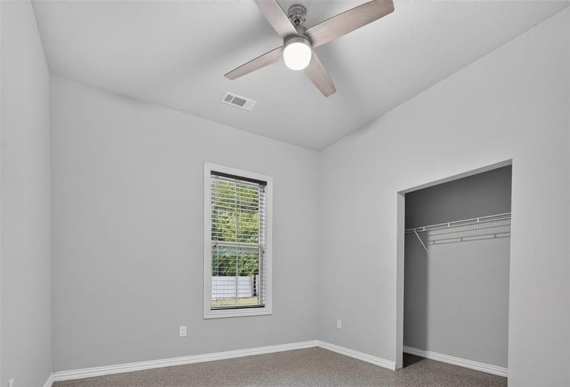 180 Garnet Road, Springtown TX 76082 - Photo 16