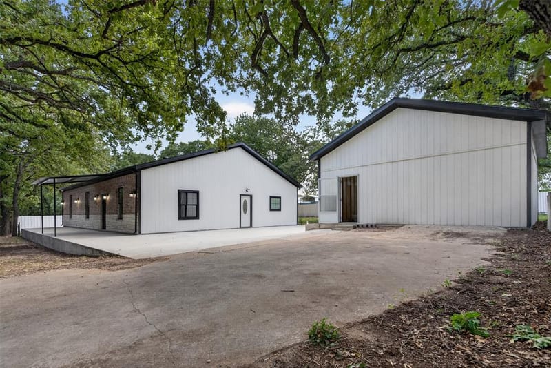 180 Garnet Road, Springtown TX 76082