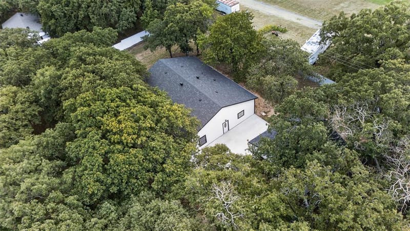 180 Garnet Road, Springtown TX 76082 - Photo 18