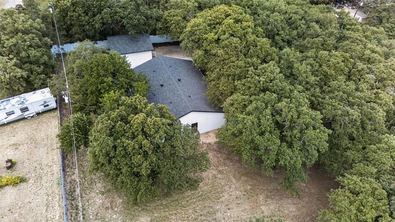 180 Garnet Road, Springtown TX 76082 - Photo 19