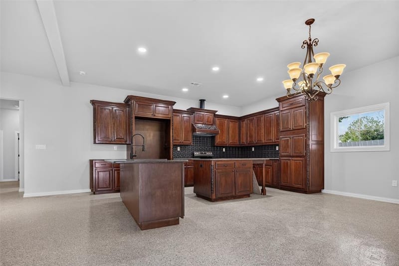 180 Garnet Road, Springtown TX 76082 - Photo 25
