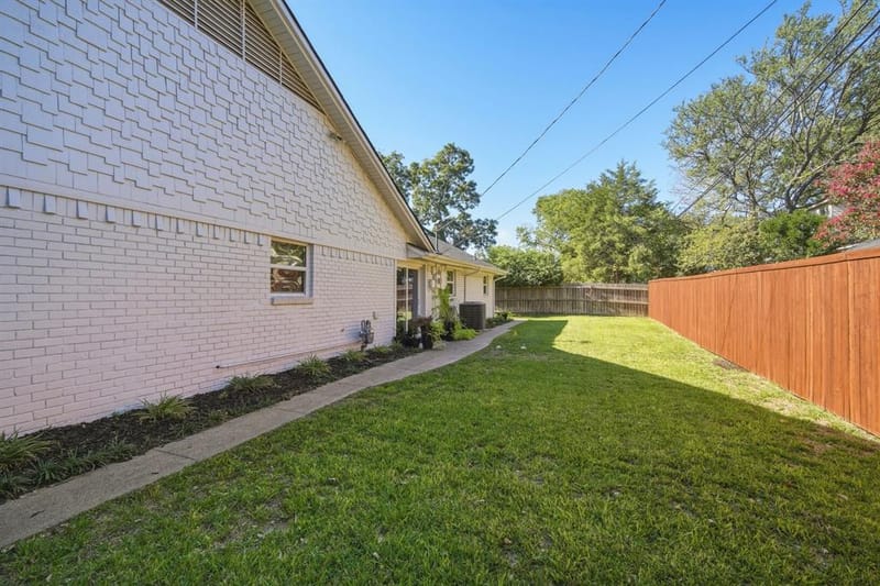 301 N Preston Street, Ennis TX 75119 - Photo 26