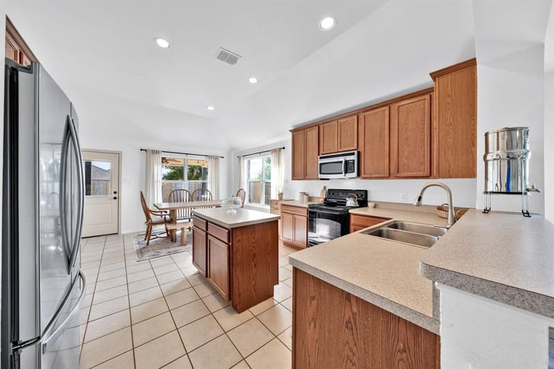 1829 Sable Wood Drive, Anna TX 75409 - Photo 5