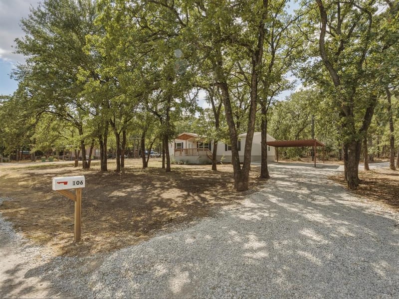 106 Summers Circle, Azle TX 76020 - Photo 30