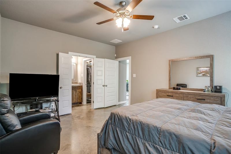 198 S Preston Street, Alvarado TX 76009 - Photo 12