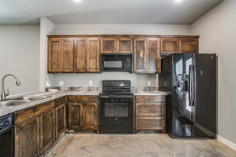 198 S Preston Street, Alvarado TX 76009 - Photo 7