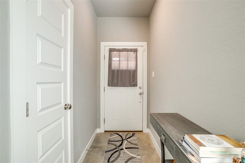 198 S Preston Street, Alvarado TX 76009 - Photo 3