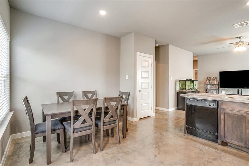 198 S Preston Street, Alvarado TX 76009 - Photo 9
