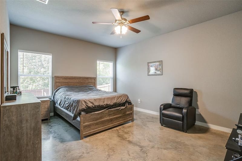 198 S Preston Street, Alvarado TX 76009 - Photo 11