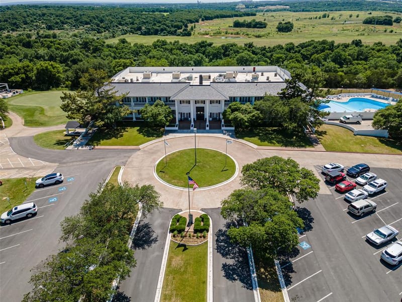 7006 Westover Drive, Granbury TX 76049 - Photo 12