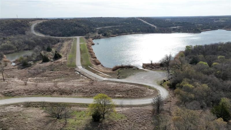 104 Silver Lakes Drive, Sunset TX 76270 - Photo 38
