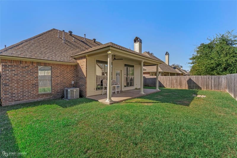306 Magazine Court, Bossier City LA 71111 - Photo 3