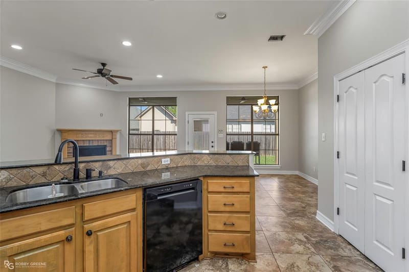 306 Magazine Court, Bossier City LA 71111 - Photo 8