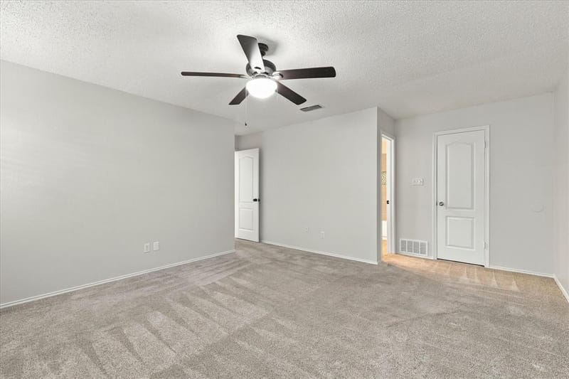 4801 Crest Drive, Arlington TX 76017 - Photo 16