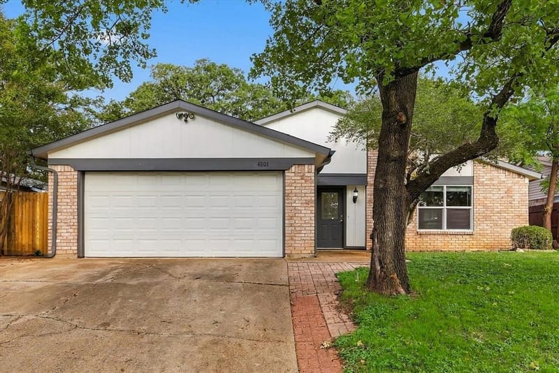 4801 Crest Drive, Arlington TX 76017 - Photo 33