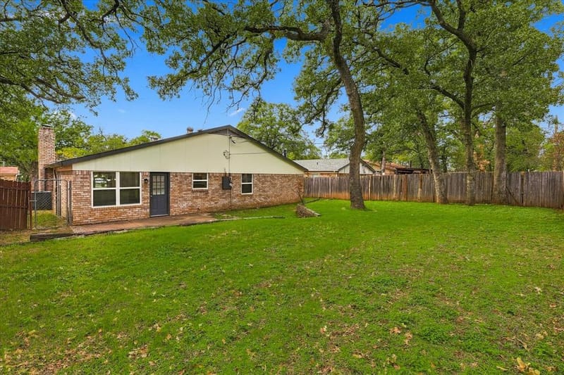 4801 Crest Drive, Arlington TX 76017 - Photo 31