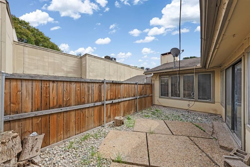 8560 Park Lane, Dallas TX 75231 - Photo 22