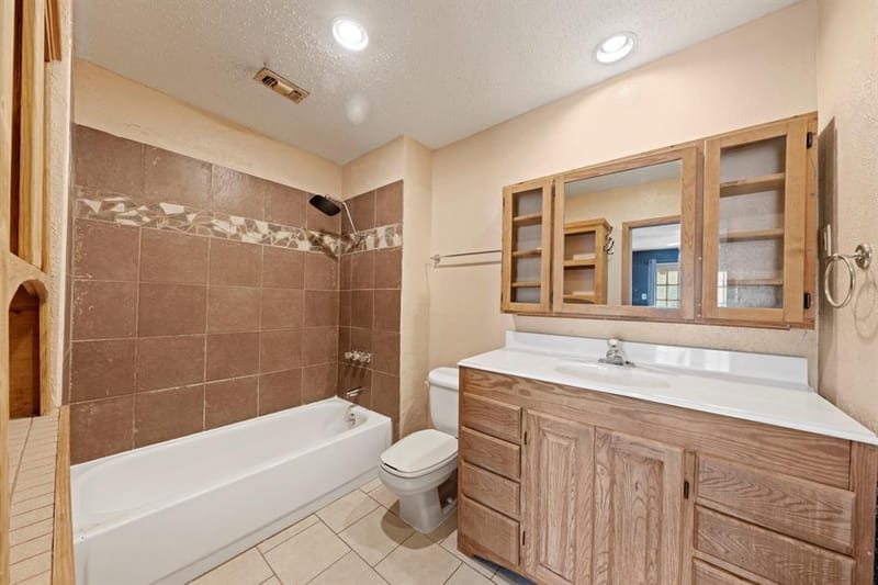 8560 Park Lane, Dallas TX 75231 - Photo 20