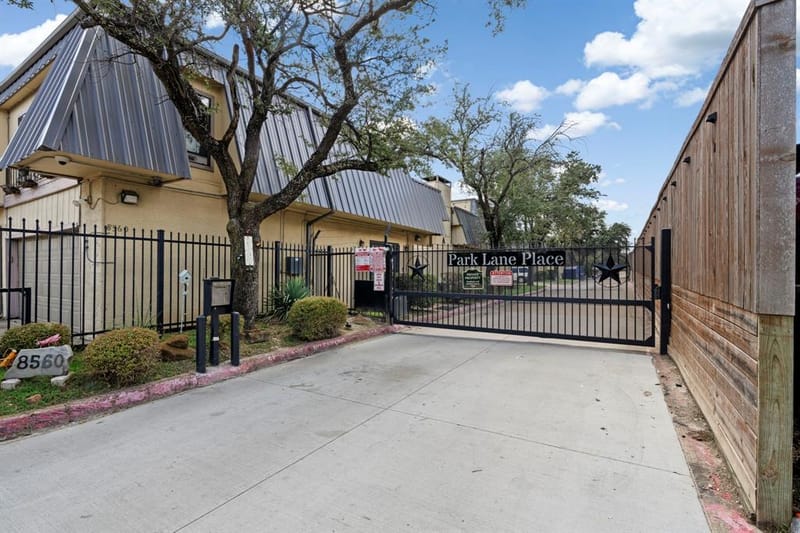 8560 Park Lane, Dallas TX 75231 - Photo 29