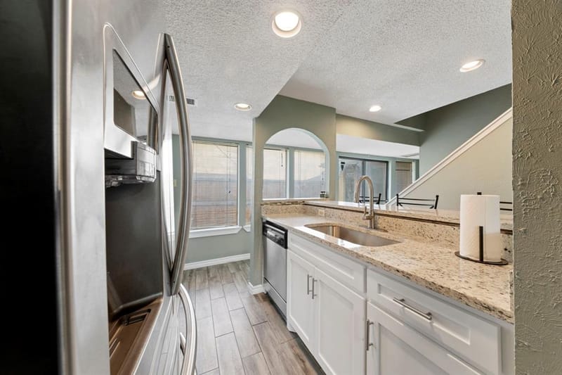 8560 Park Lane, Dallas TX 75231 - Photo 8