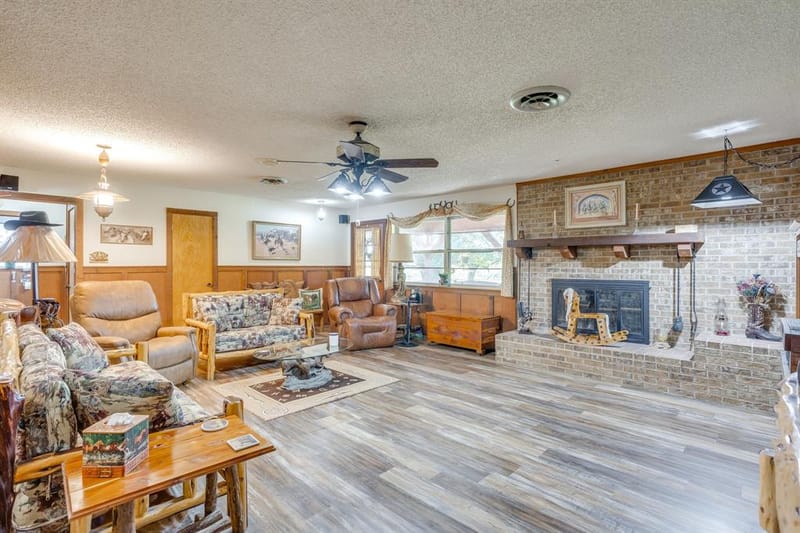 8112 County Rd 1014, Joshua TX 76058 - Photo 6