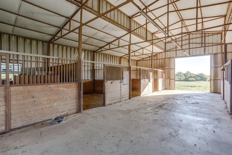8112 County Rd 1014, Joshua TX 76058 - Photo 29