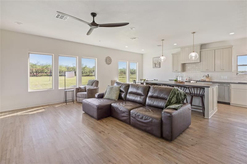 226 Stillmeadow Way, Whitney TX 76692 - Photo 5