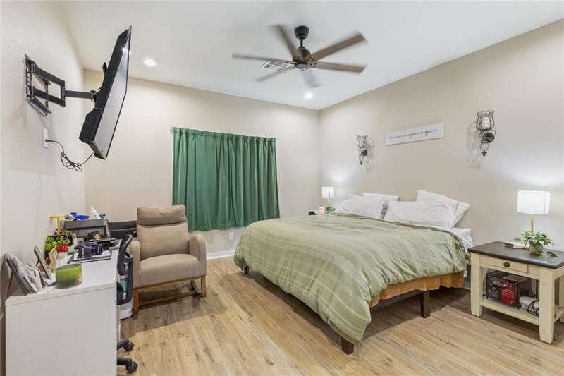 226 Stillmeadow Way, Whitney TX 76692 - Photo 8
