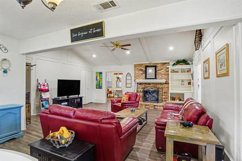 337 E Grubb Drive, Mesquite TX 75149 - Photo 2