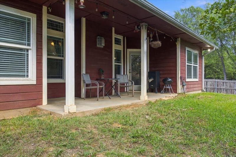 1831 Woodland Park Drive, Denison TX 75020 - Photo 4