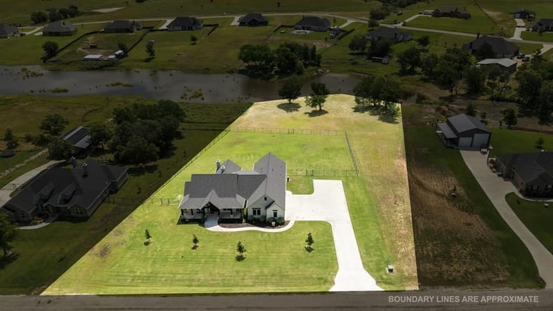2028 Pinnell Prairie, Weatherford TX 76088 - Photo 2