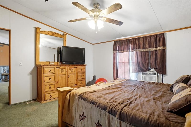 1633 Three Skillet Road, Springtown TX 76082 - Photo 13