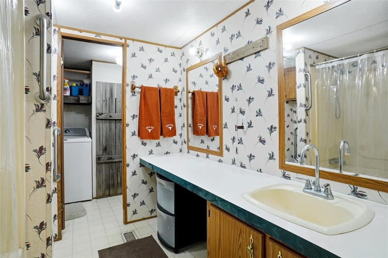 1633 Three Skillet Road, Springtown TX 76082 - Photo 14