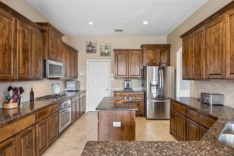 2936 Sawtimber Trail, Fort Worth TX 76244 - Photo 11