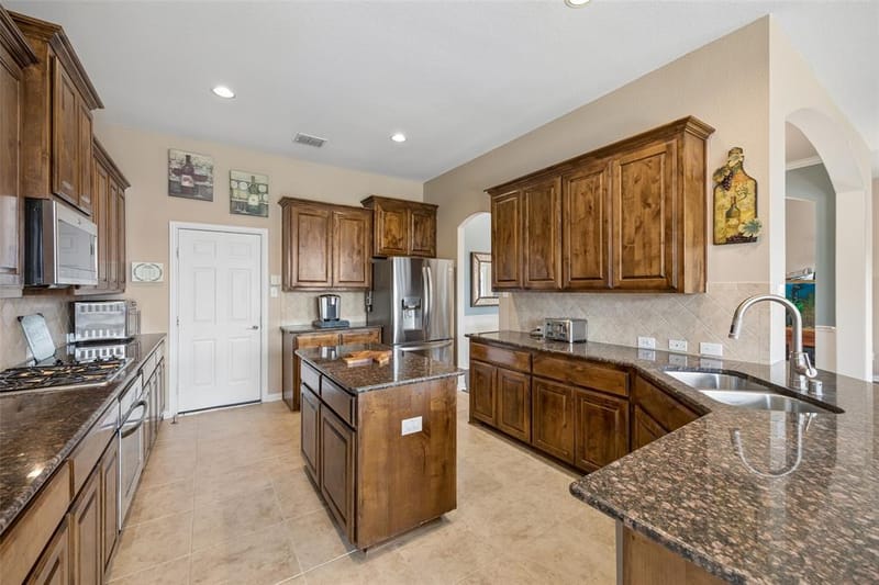 2936 Sawtimber Trail, Fort Worth TX 76244 - Photo 8