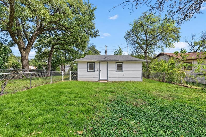 2816 Putnam Street, Fort Worth TX 76112 - Photo 25