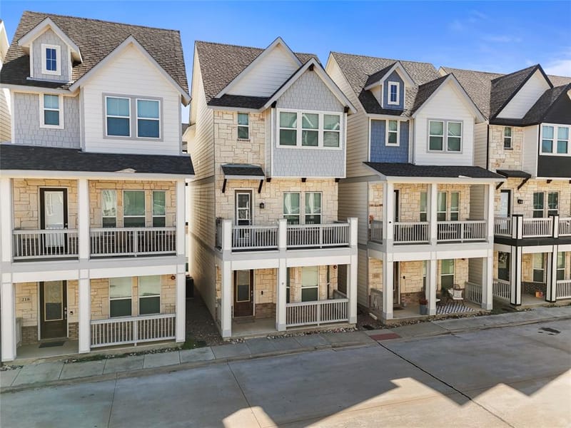 220 Lanyard Drive, Lewisville TX 75057 - Photo 2
